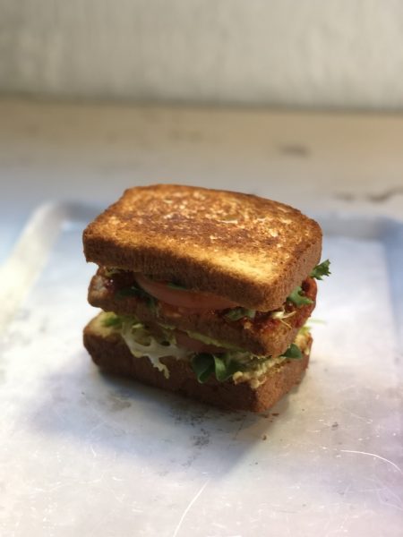 Sandwich De Aguacate